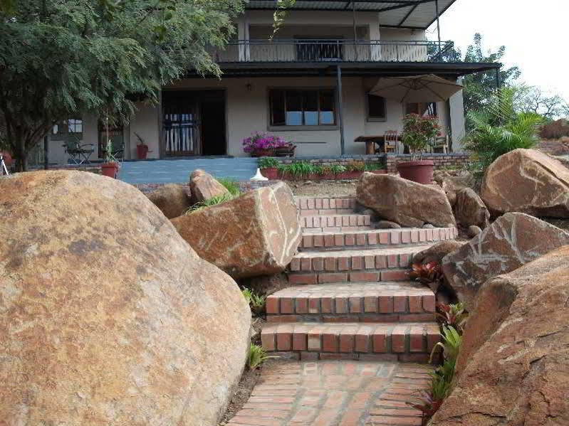 Meerkat Manor Коматипорт Екстериор снимка